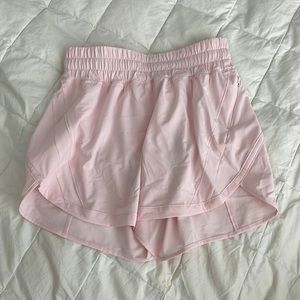 Lululemon track that mid rise 5” shorts